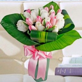 10 Pink Tulips & 12 White Roses Hand Bouquet Delivery In Singapore