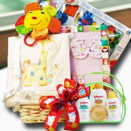 Buzzly Cutie Baby Girl Gift Set 