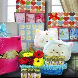 Baby Gift Set With Flowers Delivery BB103