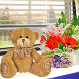 18cm Bear & Mixed Flowers Standing Bouquet