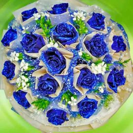 18 Shining Blue Roses Hand Bouquet