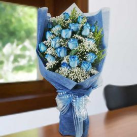 20 Blue Roses Hand Bouquet