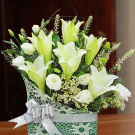 6 White Lilies Table Arrangement