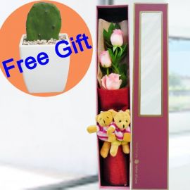 3 Peach Roses & Mini Couple Bear in Gift Box