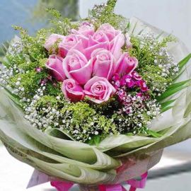12 Sweet Pink Roses Handbouquet 