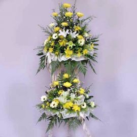 Lily and Chrysanthemum 2 tiers 5 feet height arrangementtiers